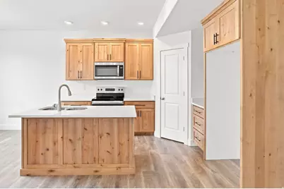 817 S 270 E #4, Smithfield, UT 84335 - Photo 3