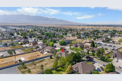 304 E Box Elder Dr, Grantsville, UT 84029 - Photo 49