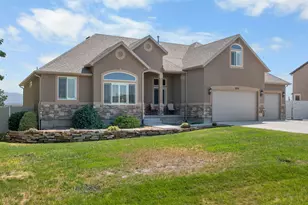 304 E Box Elder Dr, Grantsville, UT 84029 - Photo 3