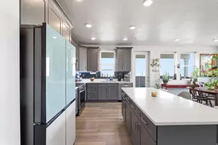 8342 S Sky Mirror Ln, Midvale, UT 84047 - Photo 11