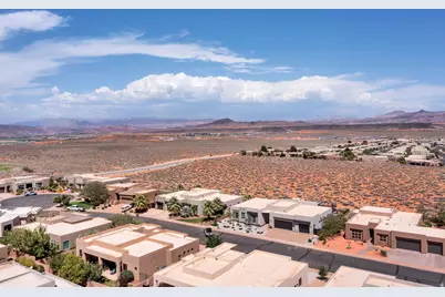 3215 S Sandstone Dr W, Hurricane, UT 84737 - Photo 39