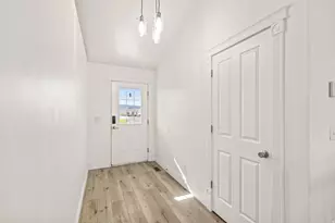 180 N Sage Ln, Loa, UT 84747 - Photo 5