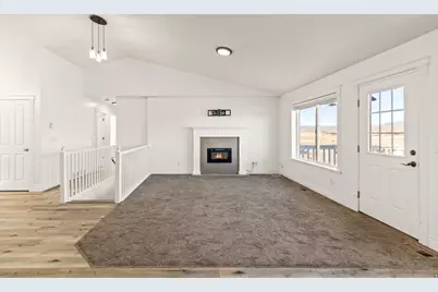 180 N Sage Ln, Loa, UT 84747 - Photo 7