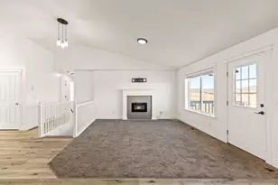 180 N Sage Ln, Loa, UT 84747 - Photo 7