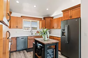 180 N Sage Ln, Loa, UT 84747 - Photo 13