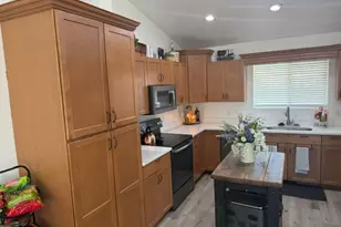 180 N Sage Ln, Loa, UT 84747 - Photo 13