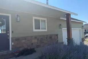 180 N Sage Ln, Loa, UT 84747 - Photo 3