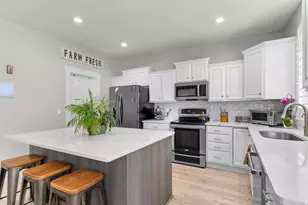 236 E Summer Leaf Dr S, Draper, UT 84020 - Photo 13