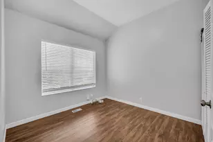 1387 W Breakwater Dr S, Taylorsville, UT 84123 - Photo 9