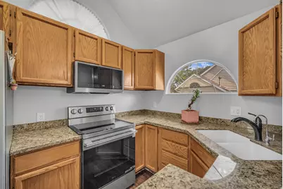 1387 W Breakwater Dr S, Taylorsville, UT 84123 - Photo 11