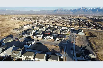 7628 S Clipper Hill Rd W #303, West Jordan, UT 84081 - Photo 13