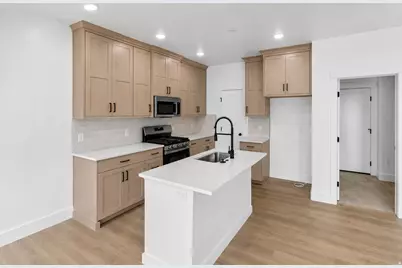 195 E 690 N, Providence, UT 84332 - Photo 7