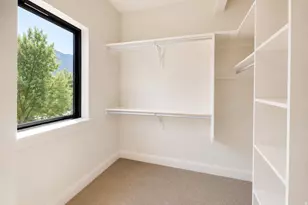 997 N 1560 E, Orem, UT 84097 - Photo 27