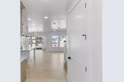 661 N 170 E, Providence, UT 84332 - Photo 3