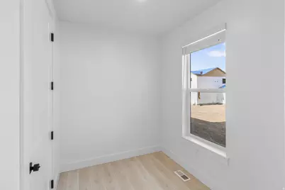 661 N 170 E, Providence, UT 84332 - Photo 13