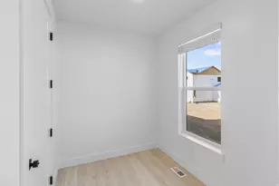 661 N 170 E, Providence, UT 84332 - Photo 13