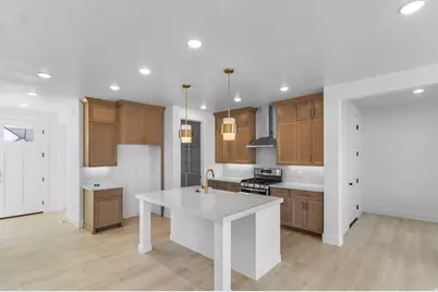 661 N 170 E, Providence, UT 84332 - Photo 5