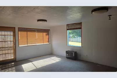 144 S 100 E, Mount Pleasant, UT 84647 - Photo 17