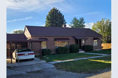 144 S 100 E, Mount Pleasant, UT 84647 - Photo 1