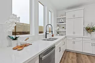 3559 S Garibaldi Wy, Saratoga Springs, UT 84045 - Photo 17