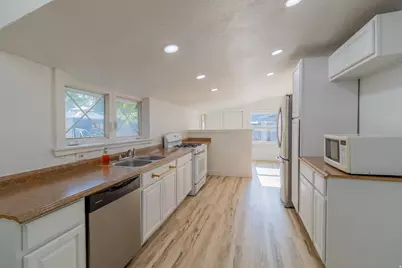 2055 S Adams Ave E, Ogden, UT 84401 - Photo 5