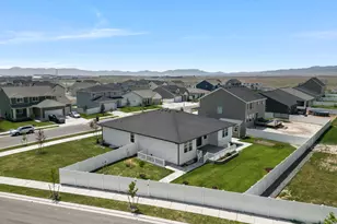 1611 E Cottontail Dr, Eagle Mountain, UT 84005 - Photo 45