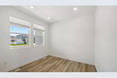 1611 E Cottontail Dr, Eagle Mountain, UT 84005 - Photo 7