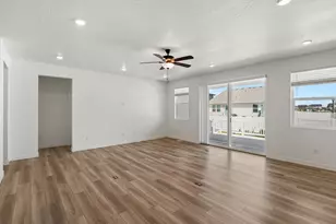 1611 E Cottontail Dr, Eagle Mountain, UT 84005 - Photo 17