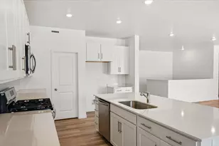 1611 E Cottontail Dr, Eagle Mountain, UT 84005 - Photo 13