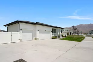 1611 E Cottontail Dr, Eagle Mountain, UT 84005 - Photo 5