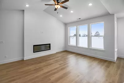 745 N 600 W #216, Tremonton, UT 84337 - Photo 7