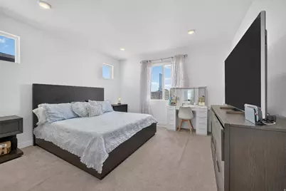 8391 S Meadowlark Ln, West Jordan, UT 84088 - Photo 19
