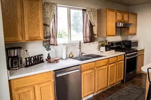 1224 N Lewis Peak Dr, Ogden, UT 84404 - Photo 7