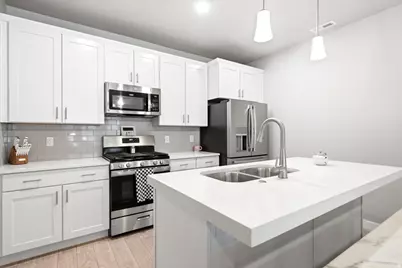 11123 S Kestrel Rise Rd, South Jordan, UT 84009 - Photo 15