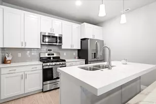 11123 S Kestrel Rise Rd, South Jordan, UT 84009 - Photo 15