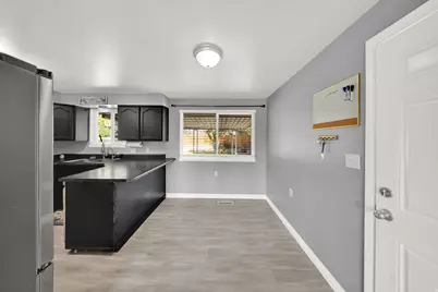 2120 N 300 W, Sunset, UT 84015 - Photo 7
