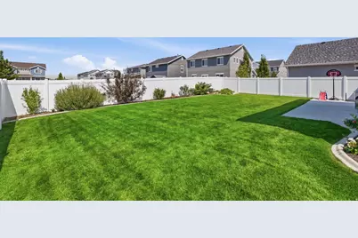 1644 W Red Pine Dr, Syracuse, UT 84075 - Photo 41