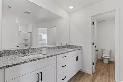 7136 Oquirrh Ranch Pkwy N, Eagle Mountain, UT 84005 - Photo 11