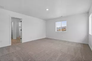7136 Oquirrh Ranch Pkwy N, Eagle Mountain, UT 84005 - Photo 9