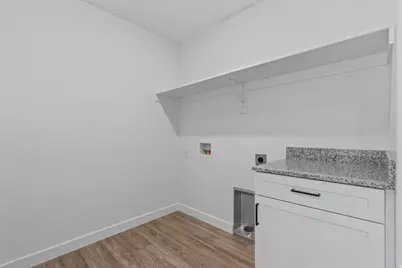 7136 Oquirrh Ranch Pkwy N, Eagle Mountain, UT 84005 - Photo 17