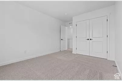 7136 Oquirrh Ranch Pkwy N, Eagle Mountain, UT 84005 - Photo 15