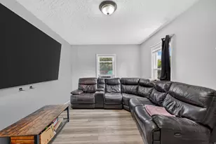 579 E Gentile S, Layton, UT 84041 - Photo 5