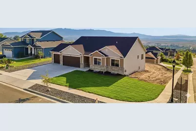 437 N 800 E, Hyde Park, UT 84318 - Photo 39