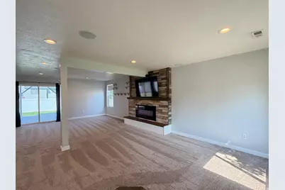 1872 S 575 E, Clearfield, UT 84015 - Photo 3