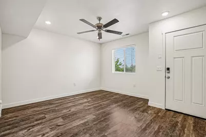 2624 S Pickwick St, Magna, UT 84044 - Photo 5