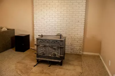 325 S 800 W, Vernal, UT 84078 - Photo 17