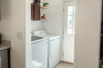 325 S 800 W, Vernal, UT 84078 - Photo 13