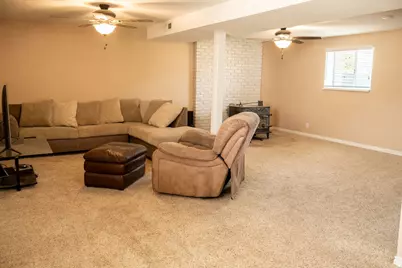 325 S 800 W, Vernal, UT 84078 - Photo 15