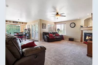10403 S Walnut Canyon Ln, South Jordan, UT 84009 - Photo 15