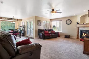 10403 S Walnut Canyon Ln, South Jordan, UT 84009 - Photo 15